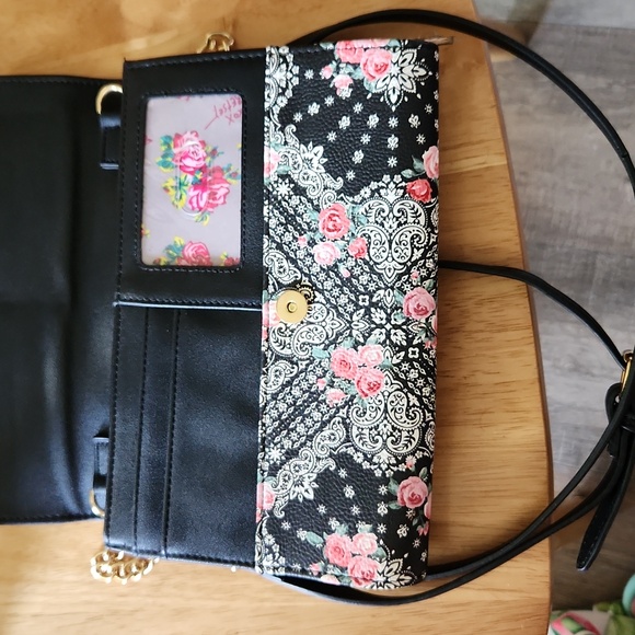 Betsey Johnson cross body bag - Picture 3 of 4